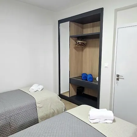 Trendy Neapolis Apartment *